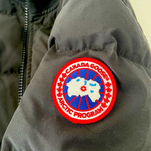 For sale we’ll talking care Canada goose woolford large need a xl